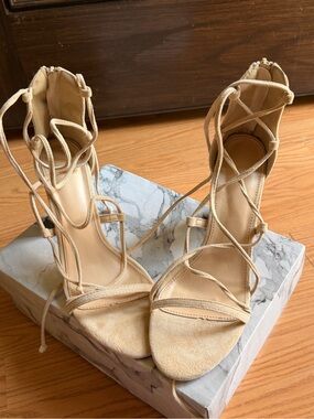 NWOT-Women's Lace-Up Strappy Sandals - Beige
